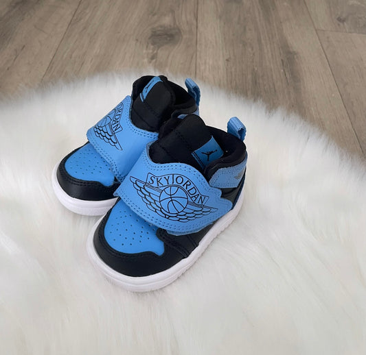Nike Boys Sky Jordan Trainers - 2.5