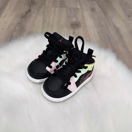 Jordan 1 ‘Glow In The Dark’ Unisex Trainers - 3.5 Infant