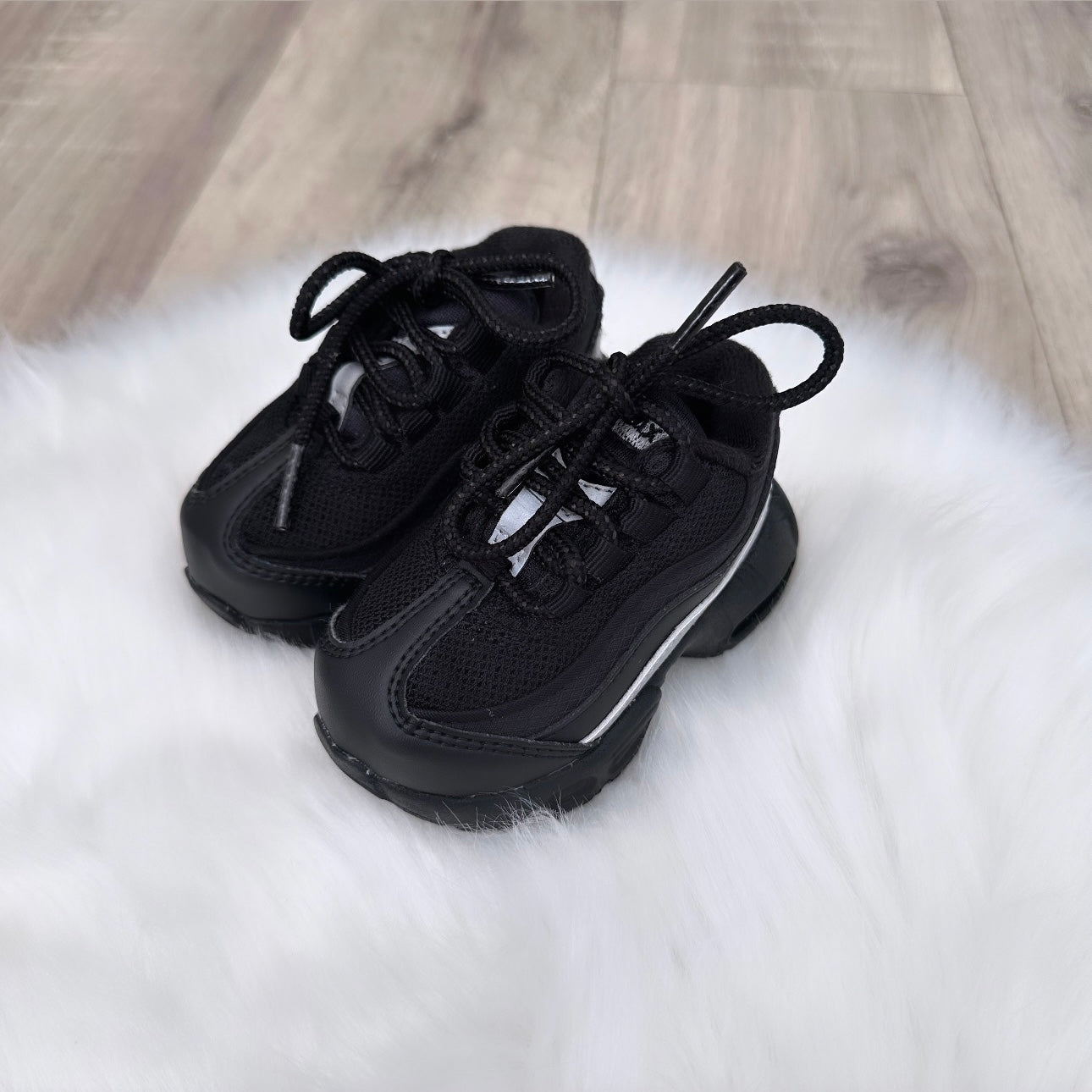 Nike Boys Air Max Trainers - 3.5