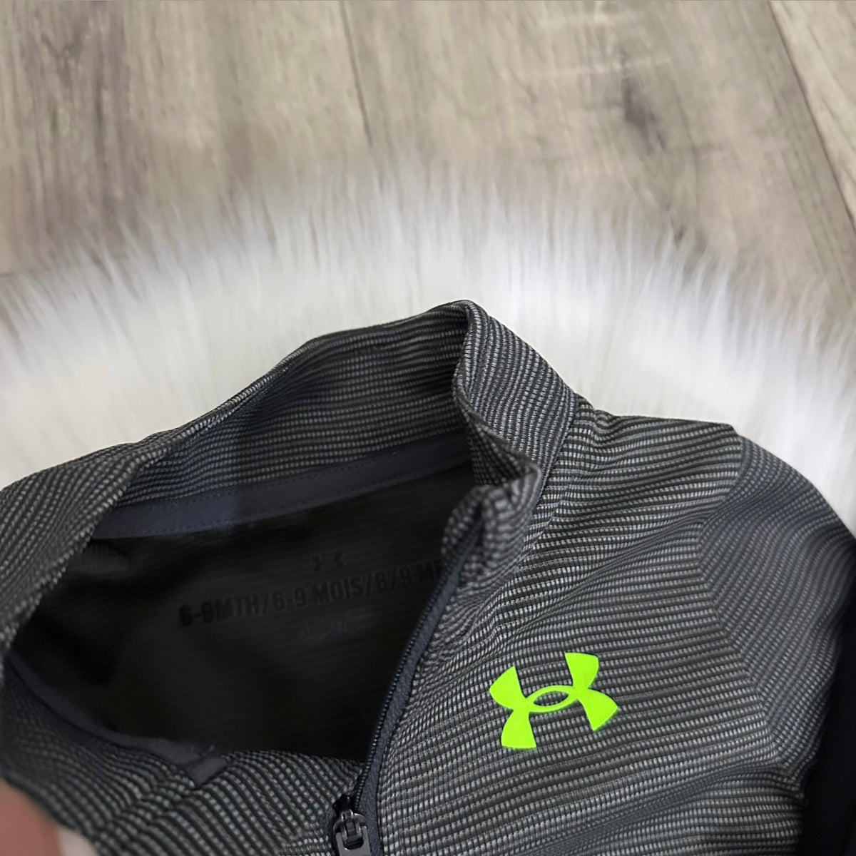Under Armour Boys Tracksuit Set - 6/9 months