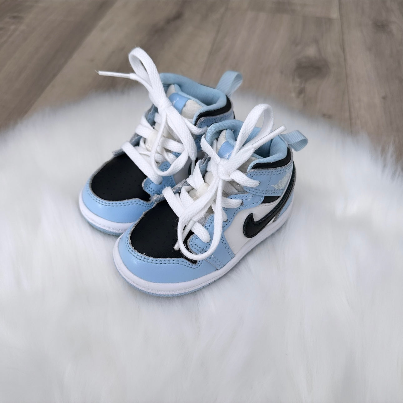 Jordan 1 Boys Trainers - 4.5