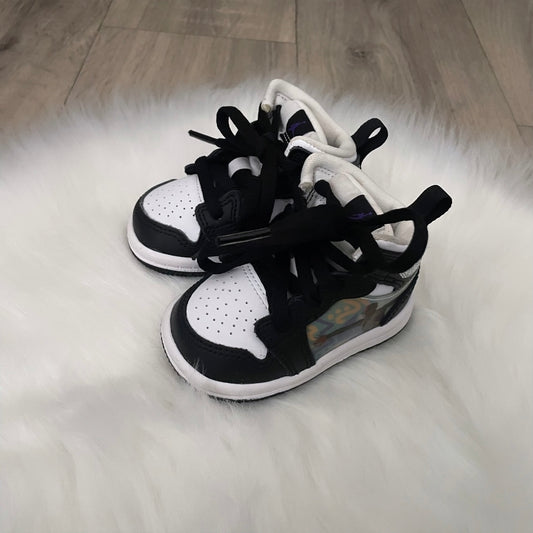 Jordan 1 Boys Trainers - 2.5