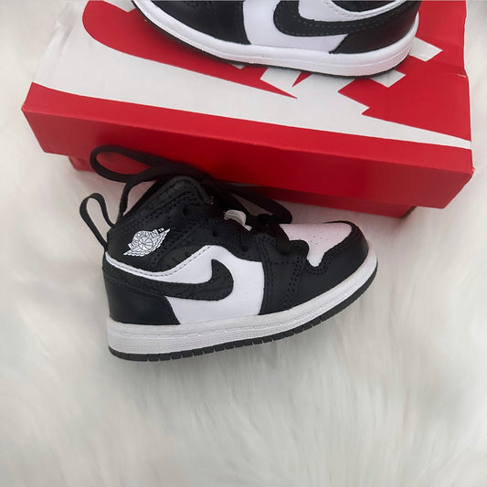 Jordan 1 Boys Trainers - 4.5