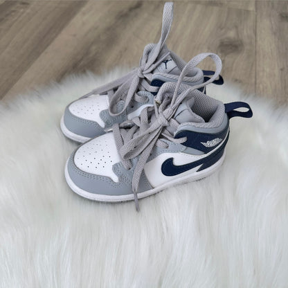 Jordan 1 ‘Wolf Grey Midnight Navy’ Boys Trainers - UK 6.5