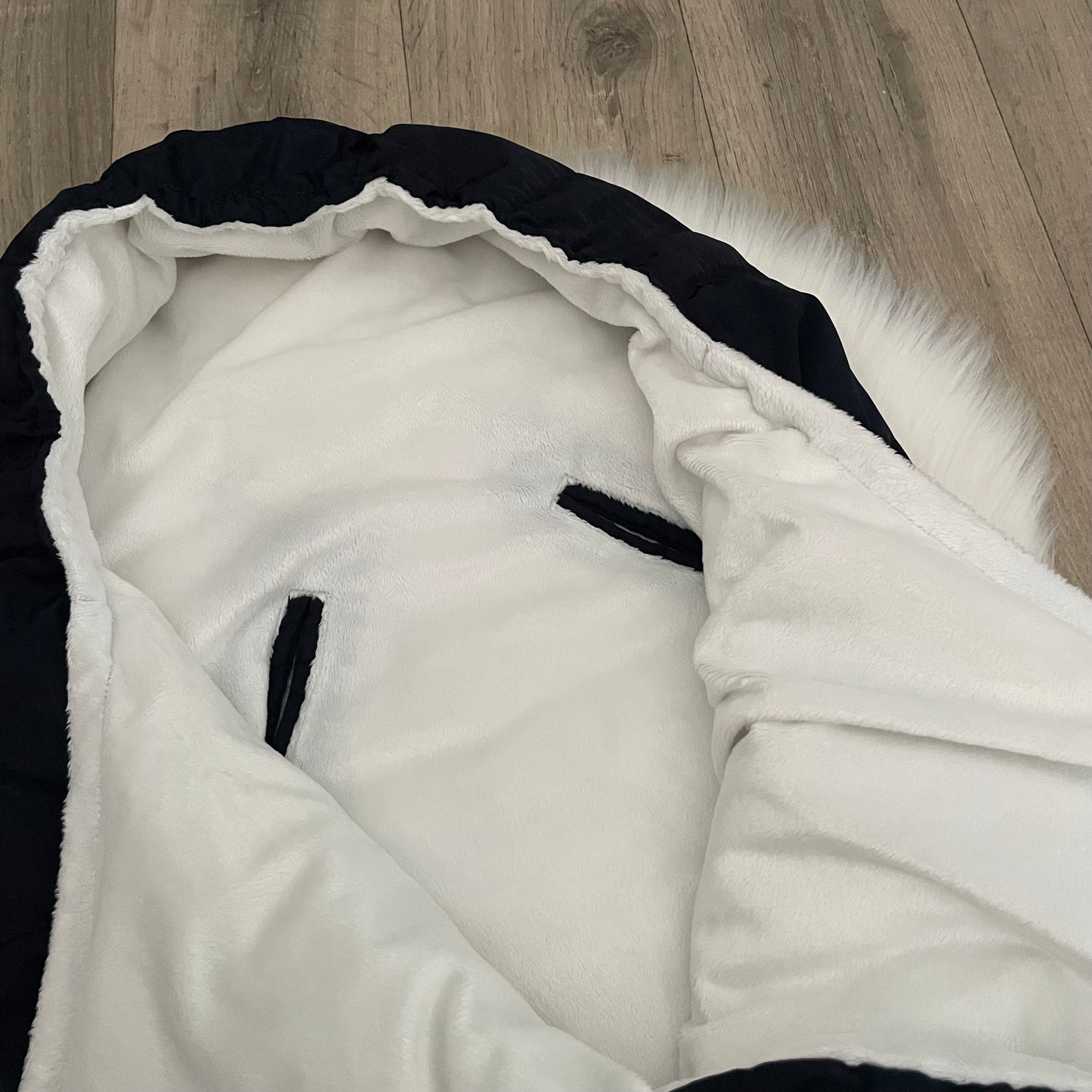 Armani Boys Cosy Toes Pram Liner - 1M Universal Pram