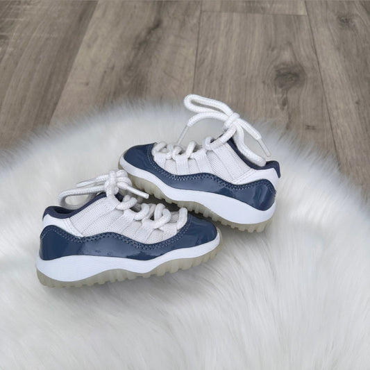 Jordan 11 Retro ‘Diffused Blue’ Boys Trainers - 5.5
