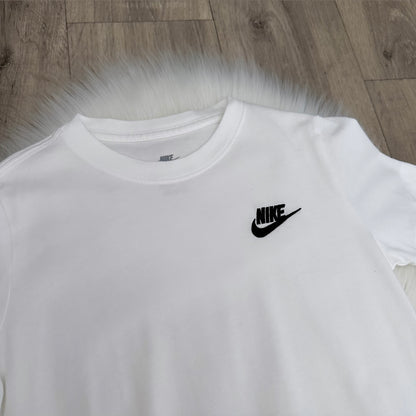Nike Boys T shirt - Age 8