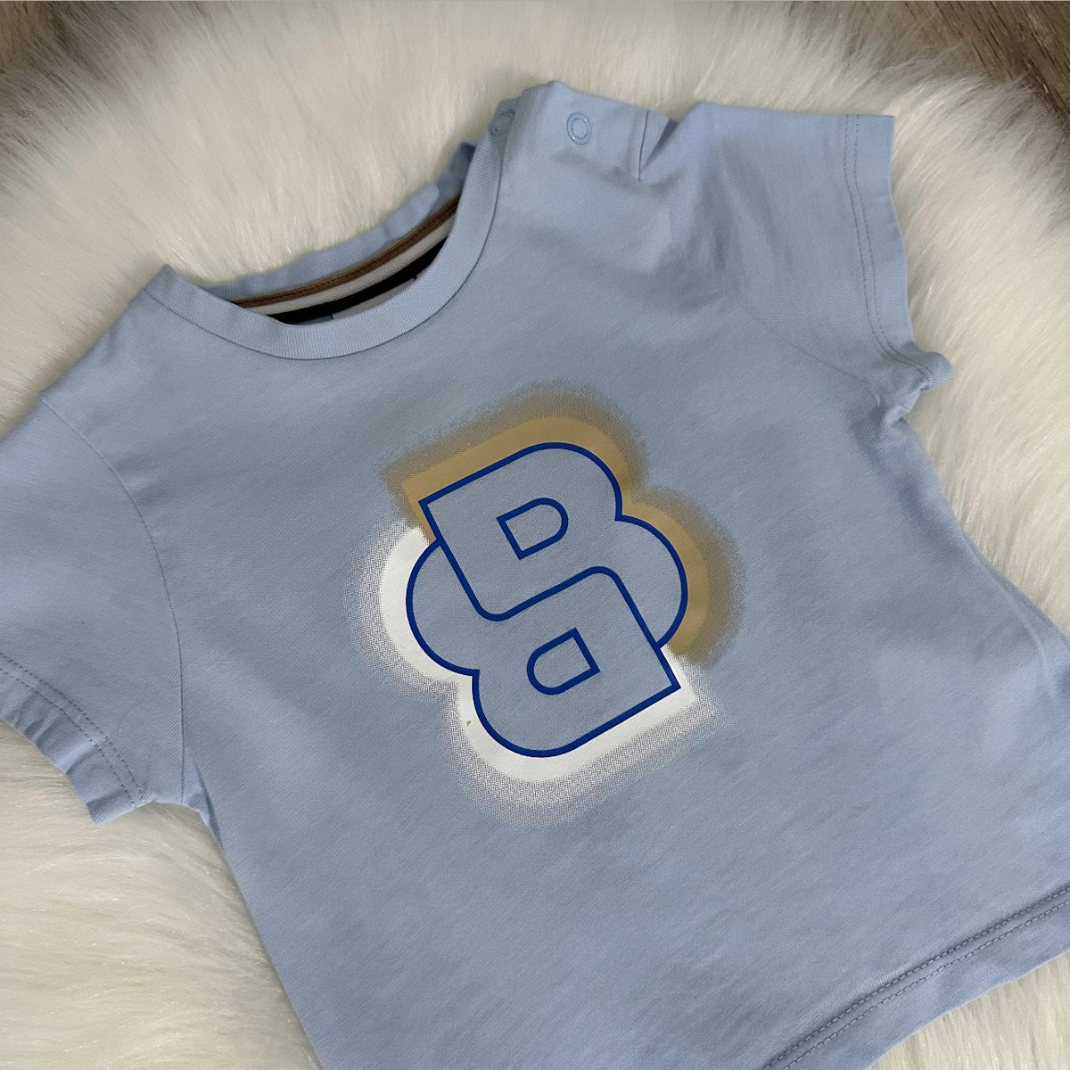 Hugo Boss Boys T shirt - 6M