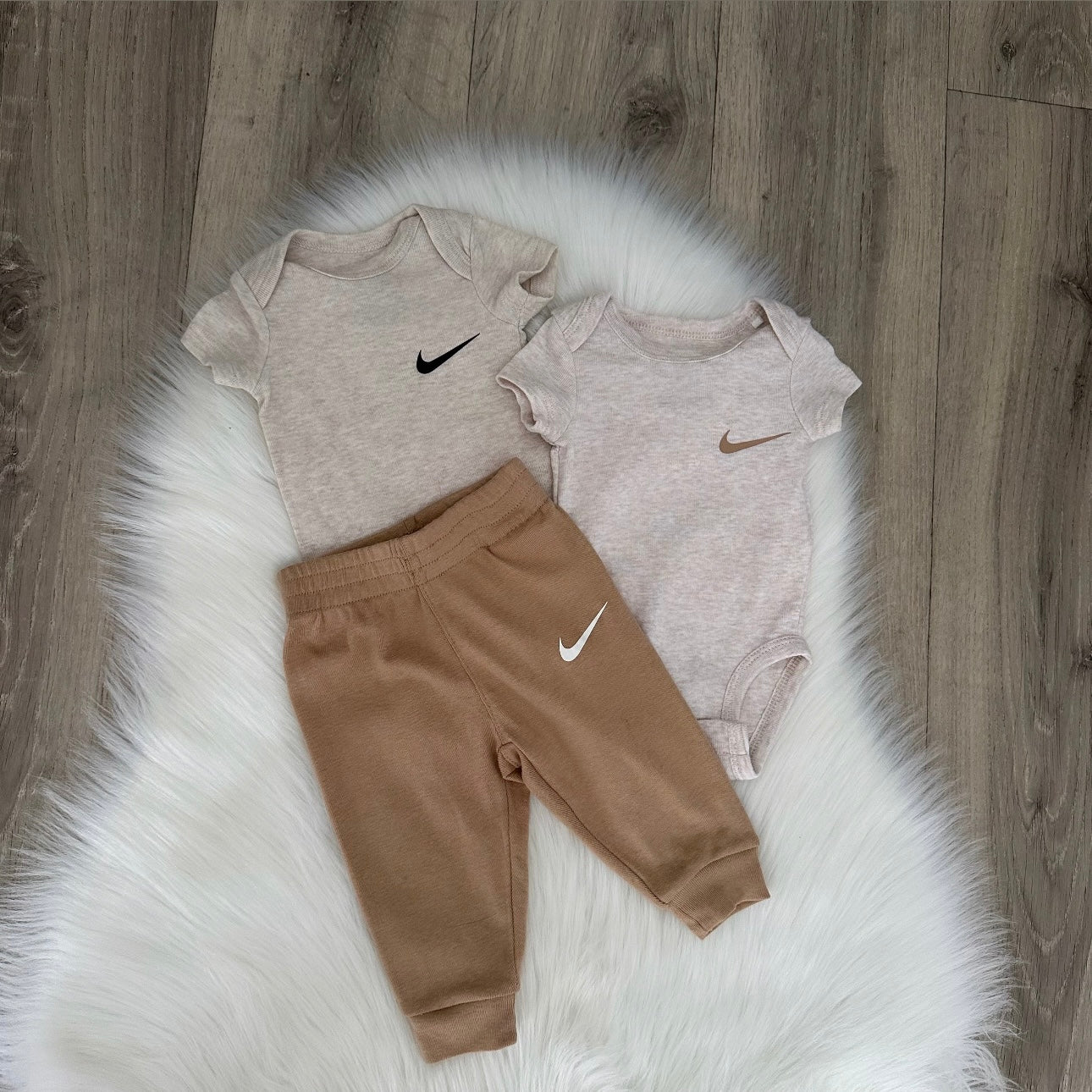 Nike Boys Tracksuit - 0/3 months