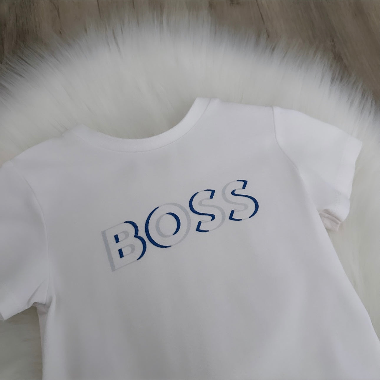 Hugo Boss Boys T shirt - 6M