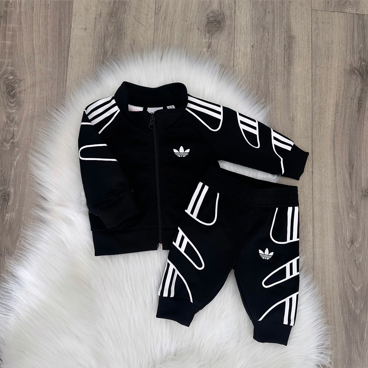 Adidas Boys Tracksuit Set - 0/3 months