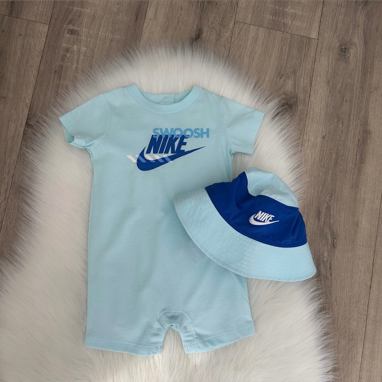 Nike Boys Romper Set - 12M