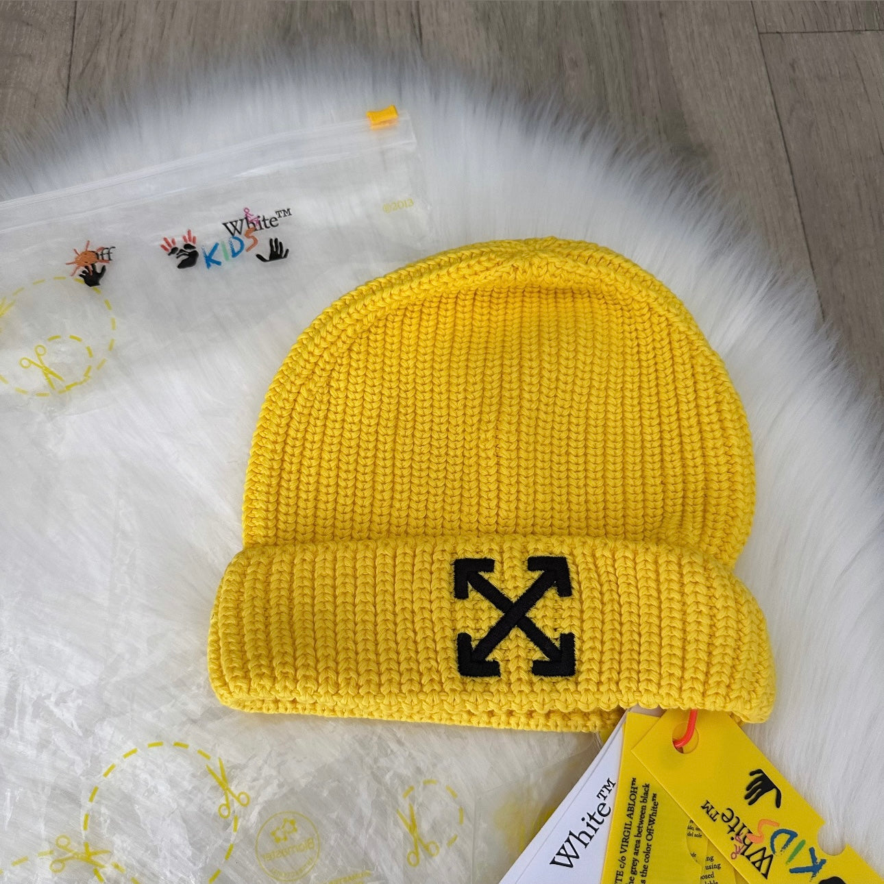 *NEW* Off-White Boys Beanie Hat - Size I