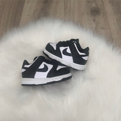 Nike Panda Dunks Trainers - 2.5 UK