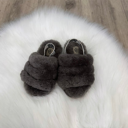 UGG Girls Slipper Sliders - 8 UK