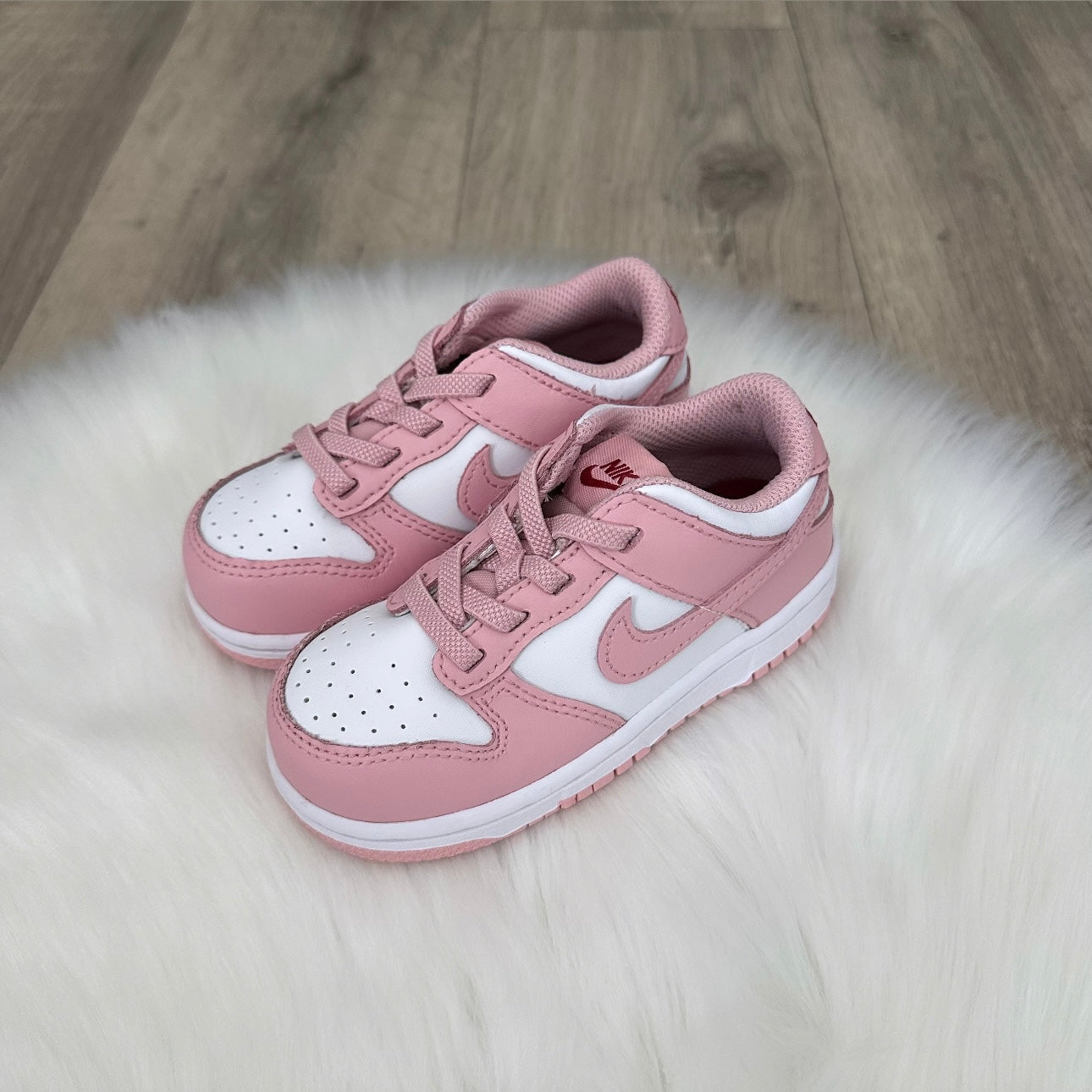 Nike Girls Pink Dunks Trainers - 7.5 UK