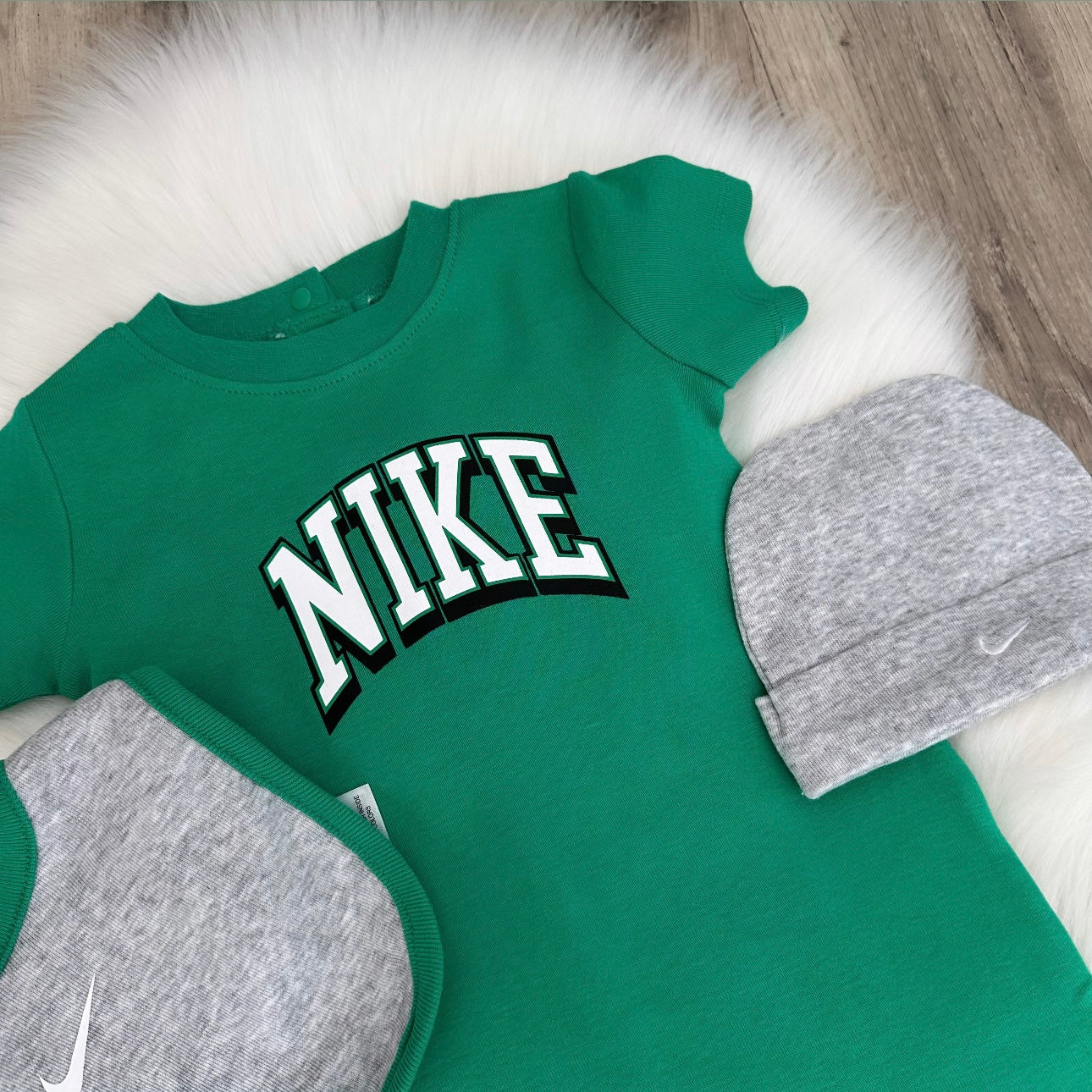 Nike Boys Romper Set - 0/6 months