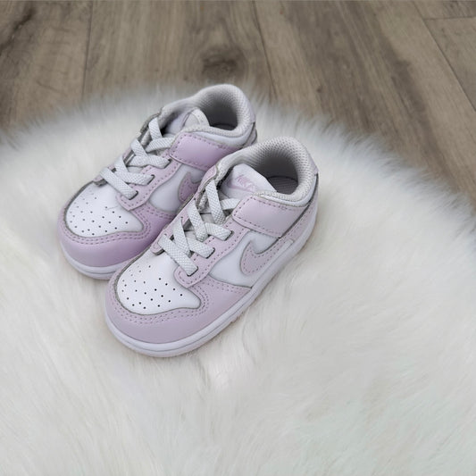Nike ‘White Lilac’ Girls Dunks Trainers - 5.5 UK