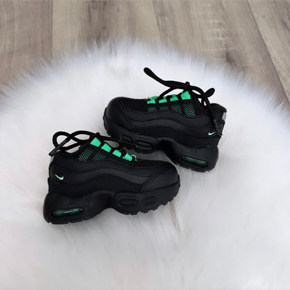 Nike Air Max 95 Boys Trainers - 3.5