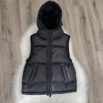 Nike Boys Gilet - Age 7/8 Years