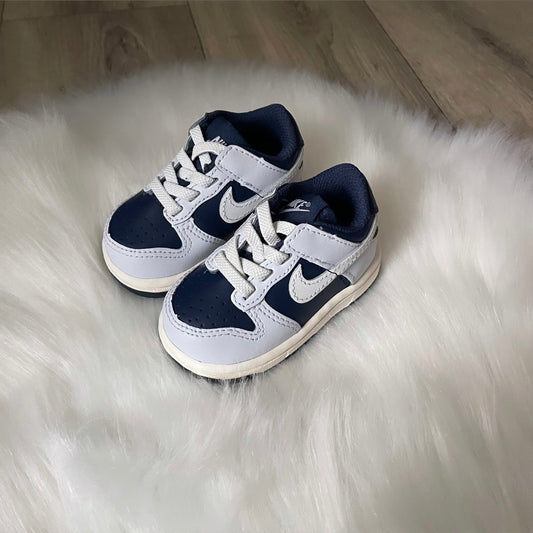 Nike Dunks “Football Grey Midnight Navy” Boys Trainers - 2.5