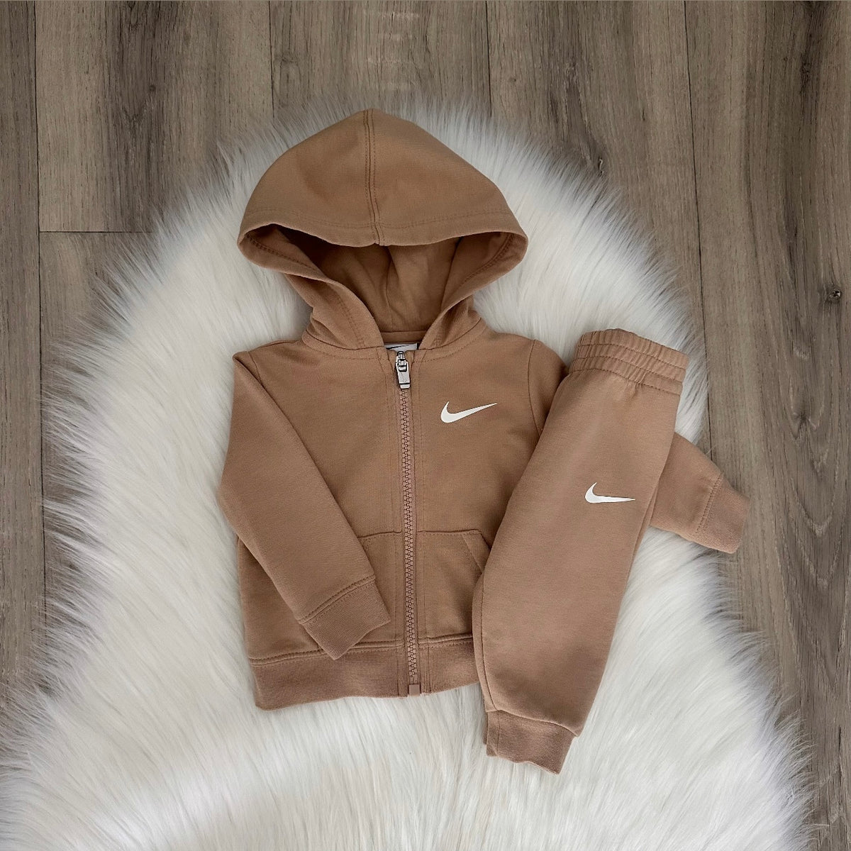 Nike Boys Tracksuit Set - 3M