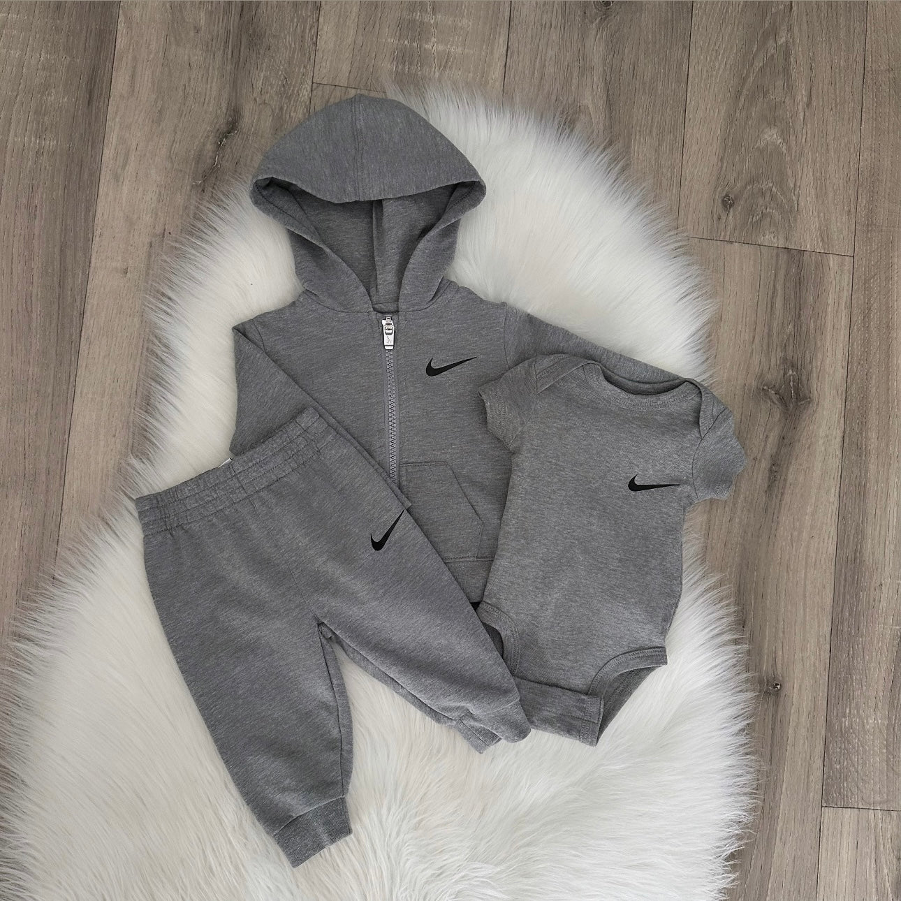 Nike Boys Tracksuit - 3M