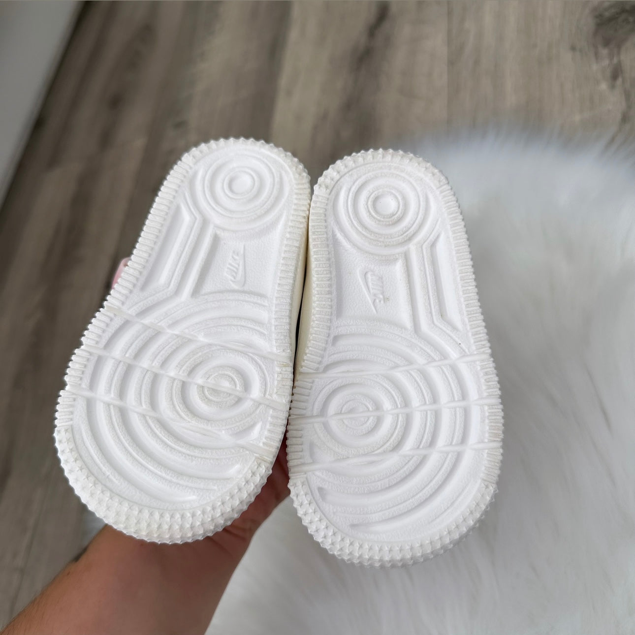 Nike Air Force 1 Girls Trainers - 4.5 UK