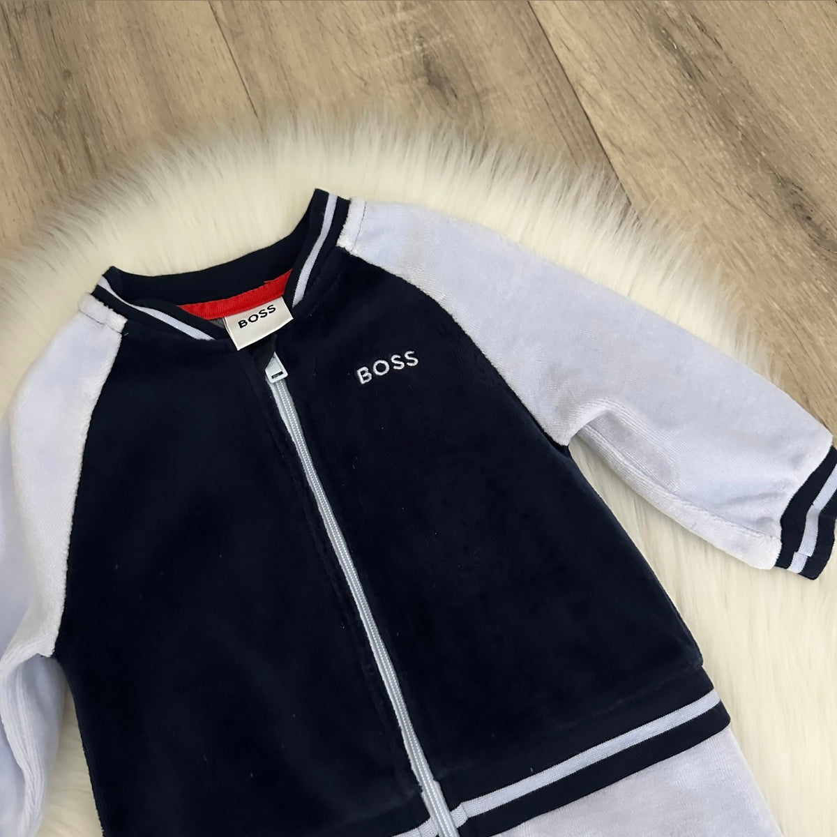 Hugo Boss All In One - 6M