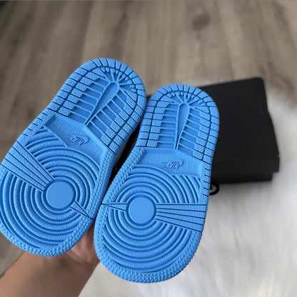 Jordan 1 ‘University Blue’ Boys Trainers - 3.5 UK Infant