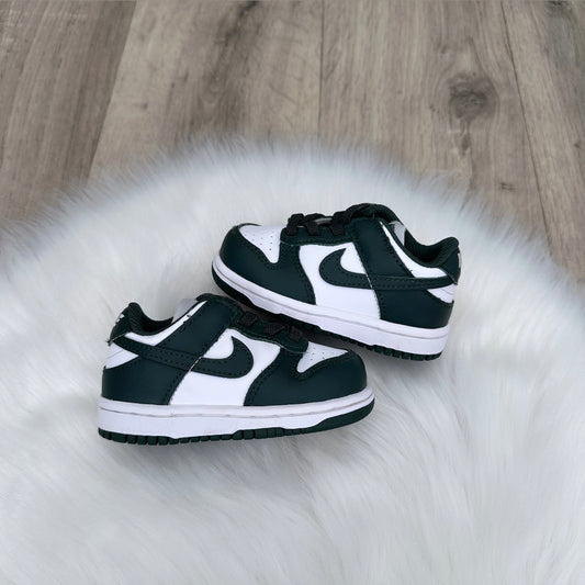 Nike ‘Forest Green’ Boys Dunks Trainers - 4.5 UK
