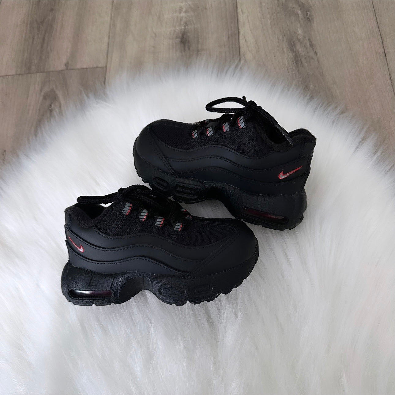 Nike Air Max Boys Trainers - 7.5