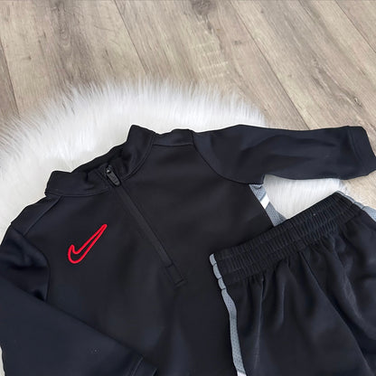 Nike Boys Set - 0/3 months
