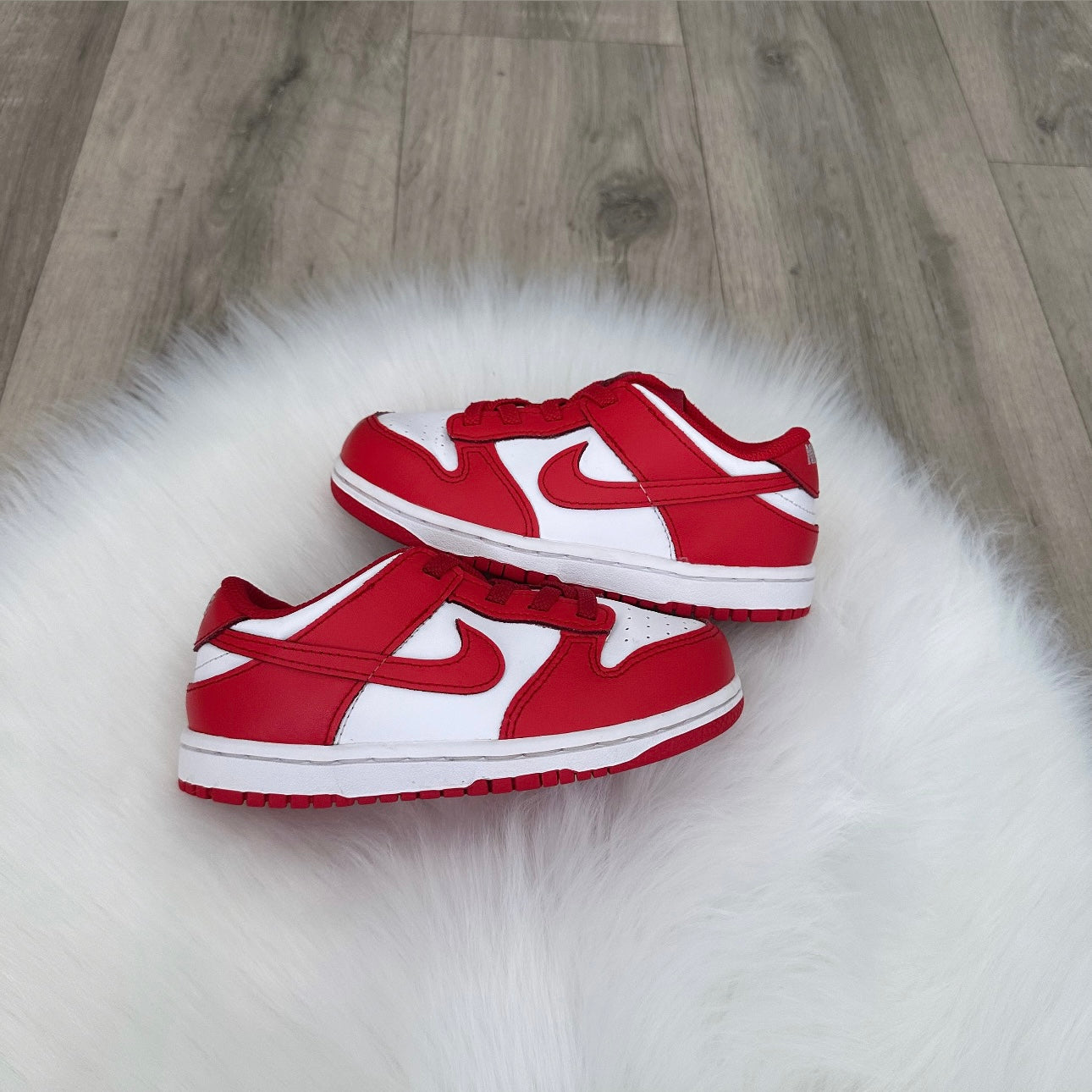 Nike ‘University Red White’ Dunks Trainers - UK 9.5
