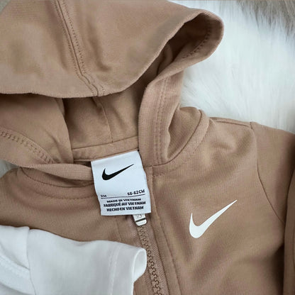 Nike Boys Tracksuit Set - 3M
