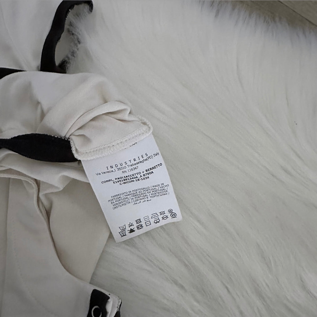 Moncler Off White / Cream Boys Romper - 6/9 months