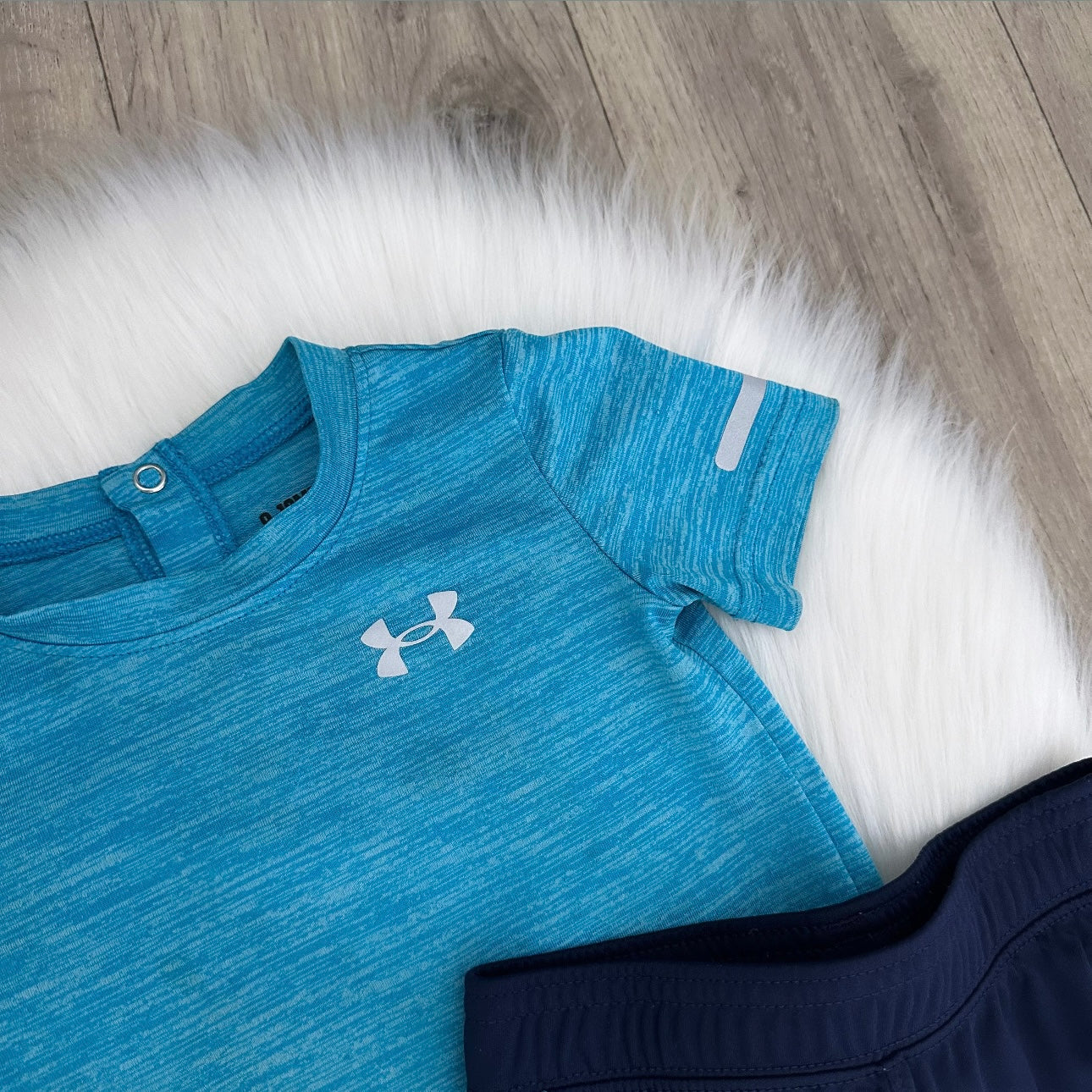 Under Armour Boys Shorts Set - 9/12 months
