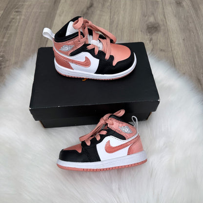 Jordan 1 ‘Madder Root’ Girls Trainers - 4.5 UK