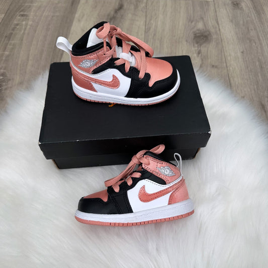 Jordan 1 ‘Madder Root’ Girls Trainers - 4.5 UK