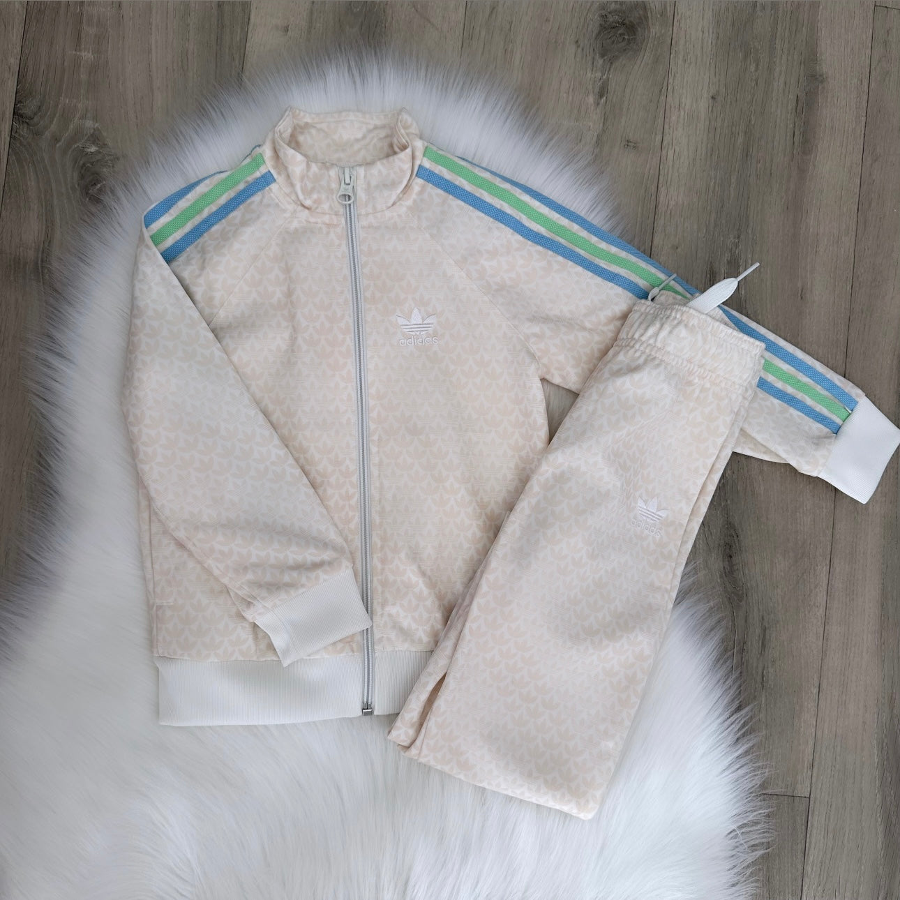 Adidas Boys Tracksuit Set - 3/4 Years