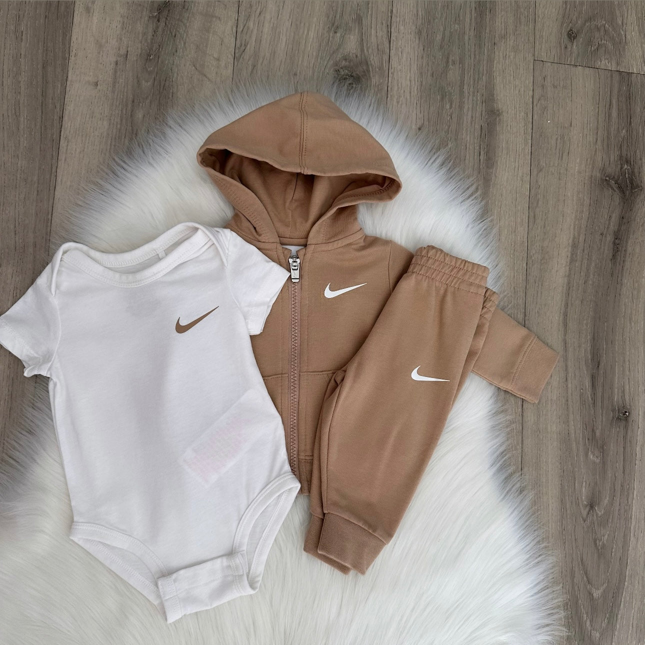 Nike Boys Tracksuit - 3M