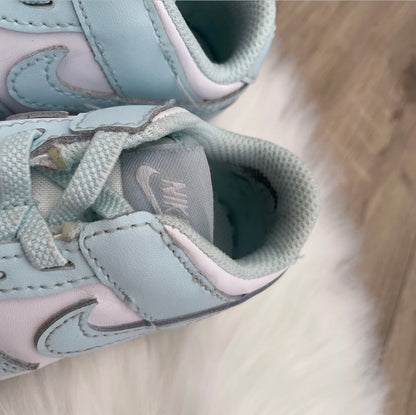 Nike Unisex Dunks Trainers - 5.5