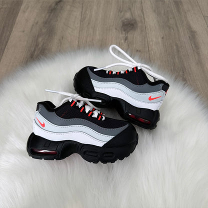 Nike Air Max 95 Trainers - Multiple Sizes