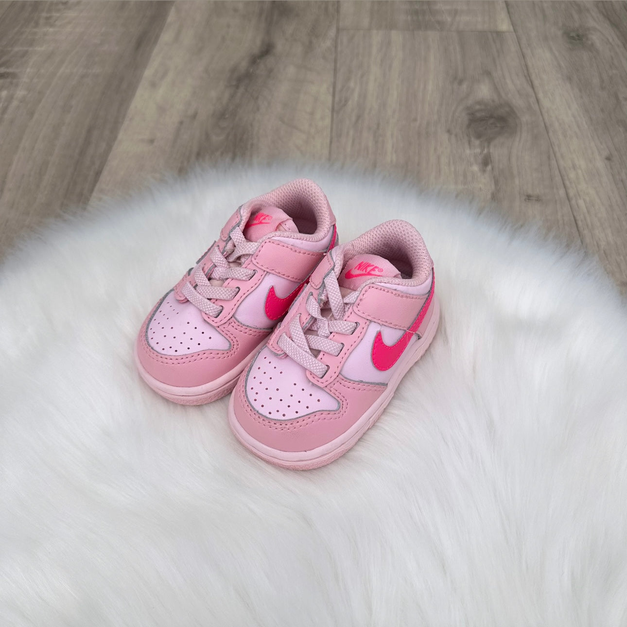 Nike Dunks ‘Triple Pink’ Girls Trainers - 3.5 UK