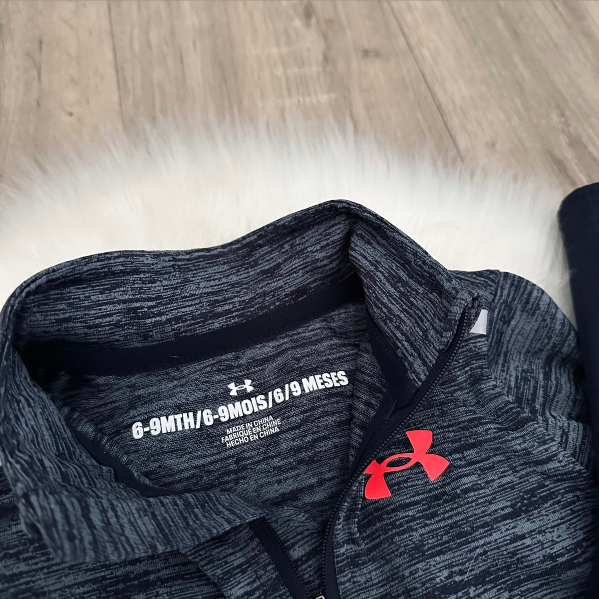 Under Armour Boys Tracksuit - 6/9 months