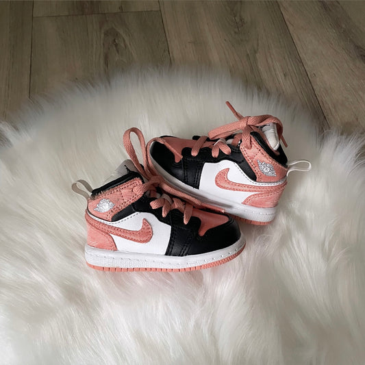 Jordan 1 “Madder Root” Girls Trainers - 3.5