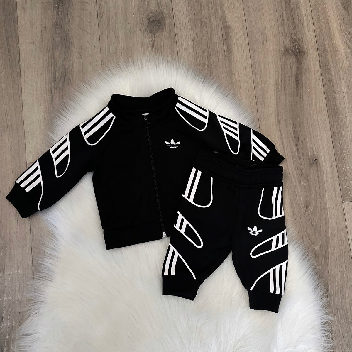 Adidas Boys Tracksuit - 0/3 months
