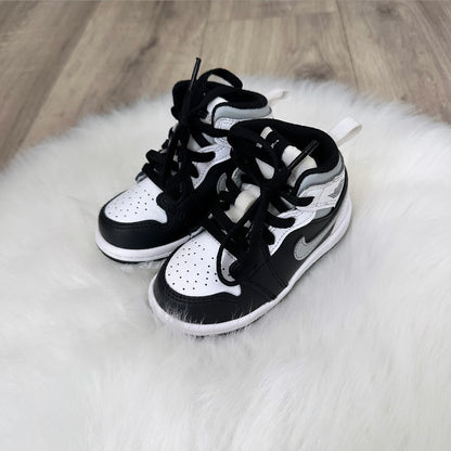 Jordan 1 ‘White Shadow’ Boys Trainers - 5.5 Uk