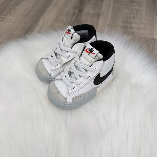 Nike Boys Blazers Trainers - 3.5