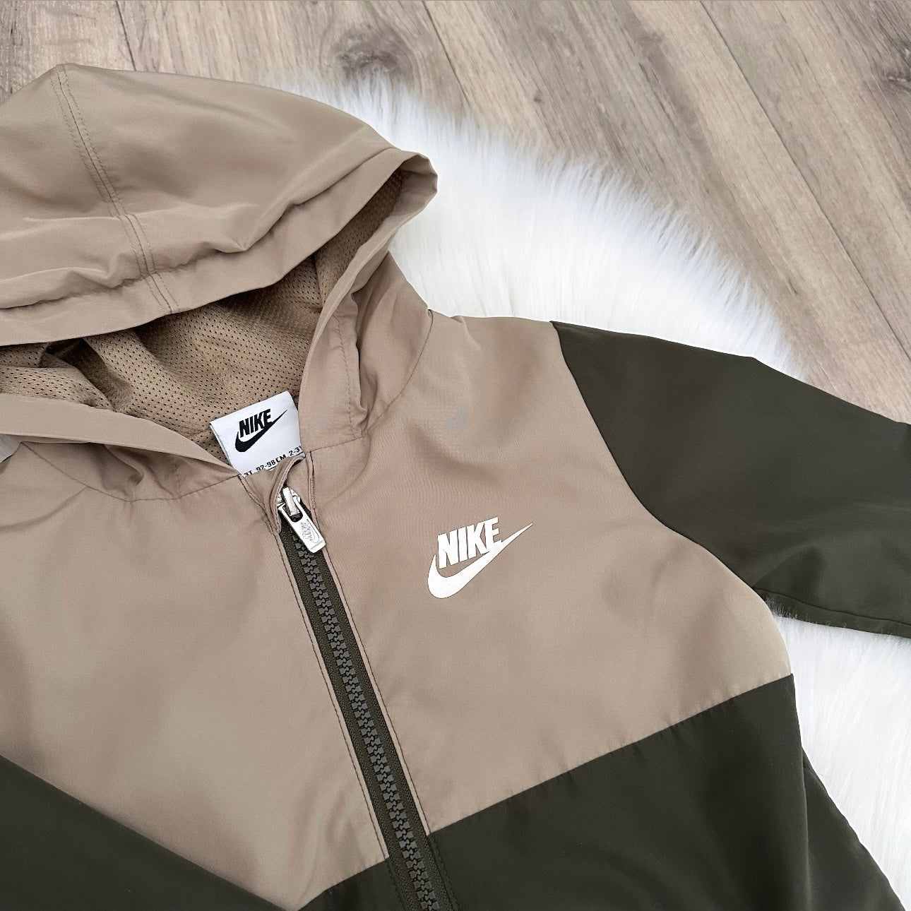 Nike Boys Windbreaker Jacket - Age 3